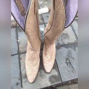 Lucchese Leather Textured Tan Heeled Boots Size 5 1/2